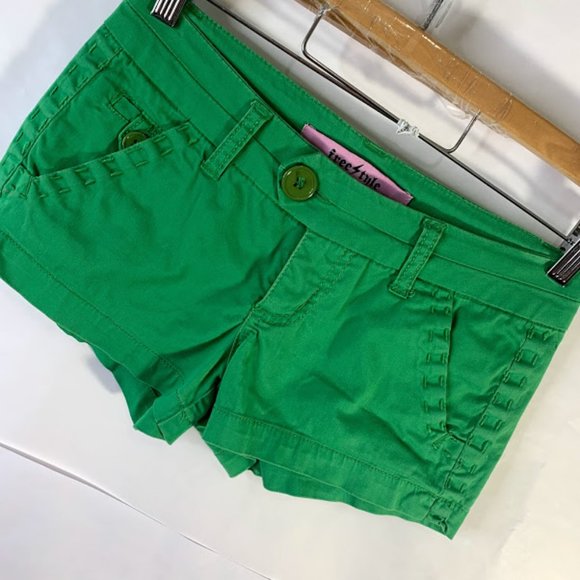 Free Style Revolution Casual Shorts Stitched - Picture 2 of 10